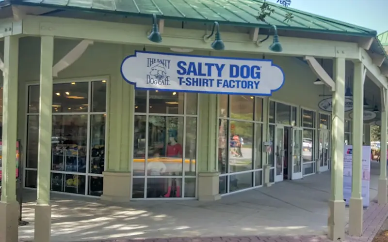 Salty Dog T-Shirt Factory at Tanger 2
