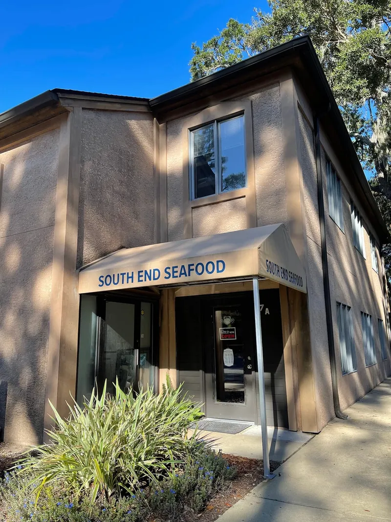 South End Seafood storefront with its name on the awning over the entrance
