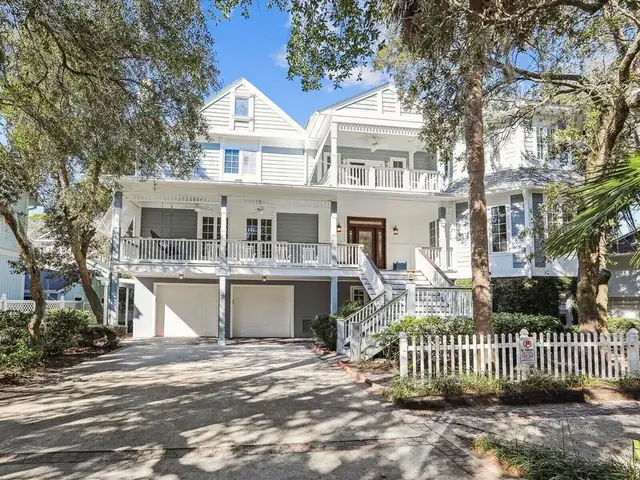 Outside of this home in Forest Beach