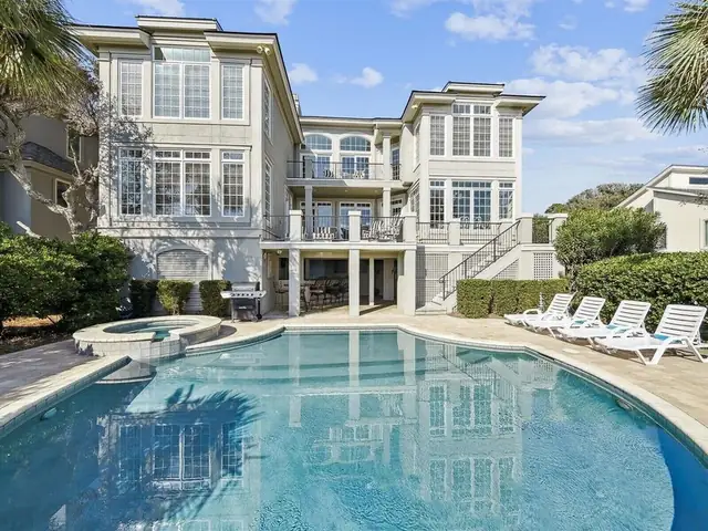 Outside of this home in Forest Beach