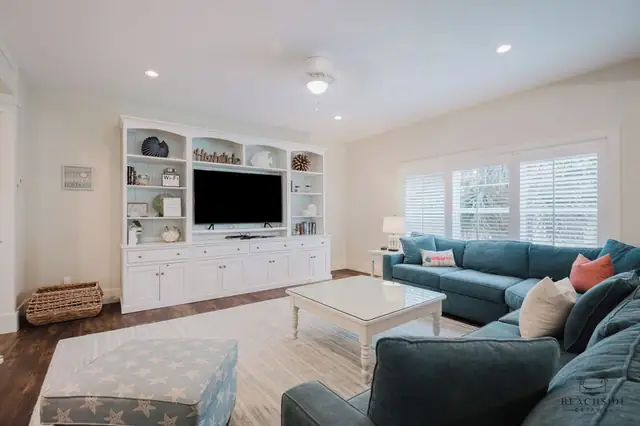 Living room of this home in Forest Beach