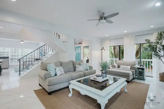 Living room of this home in Forest Beach