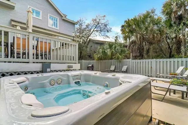 Hot tub of this home in Forest Beach