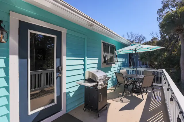 Photo of this home in Forest Beach