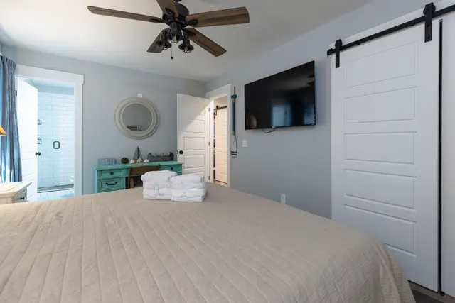 Photo of this home in Forest Beach