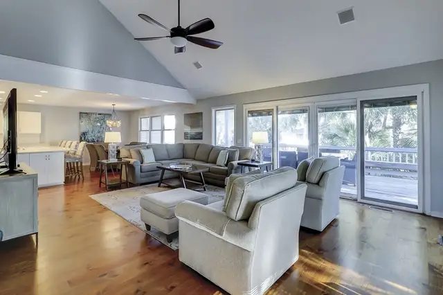Living room of this home in Forest Beach