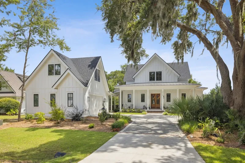 Golden Homes (Chaz Holden, RE/MAX Island Realty)