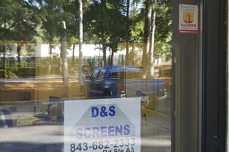 D & S Screens