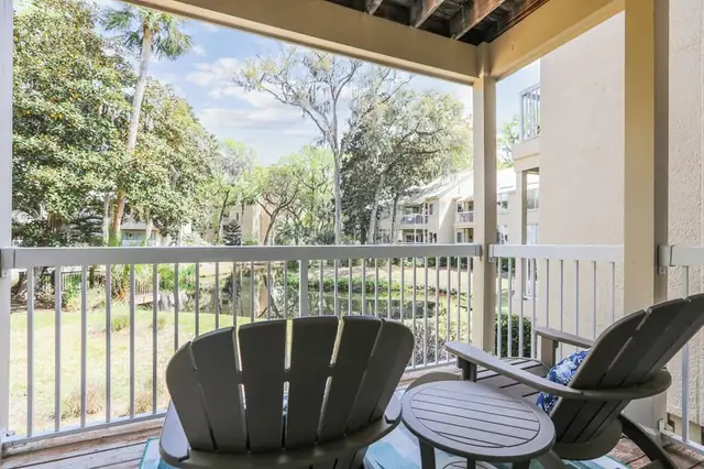 Balcony at Barrington Park 608