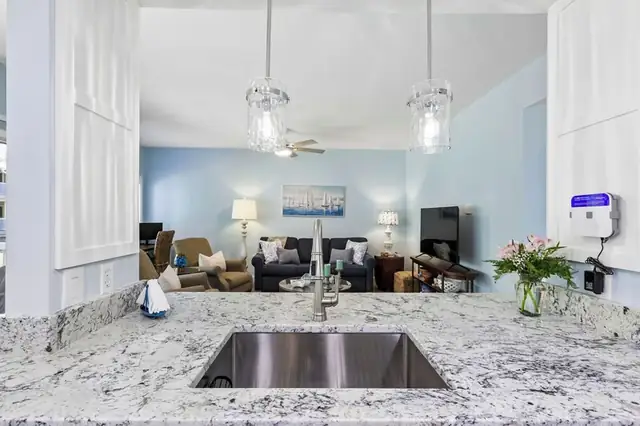 Kitchen at Barrington Park 608
