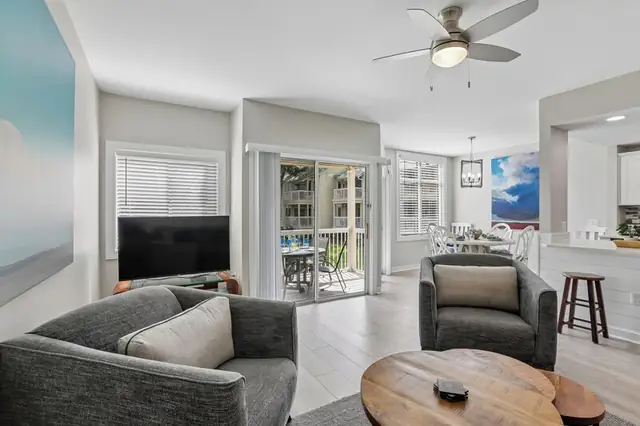 Living room at Barrington Park 609