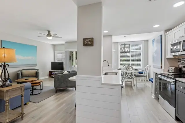 Kitchen at Barrington Park 609