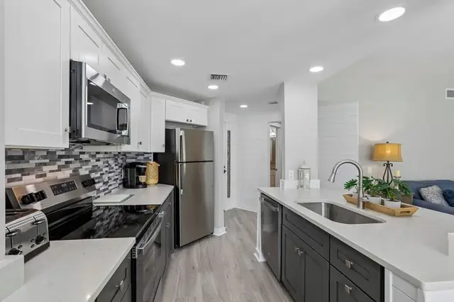 Kitchen at Barrington Park 609