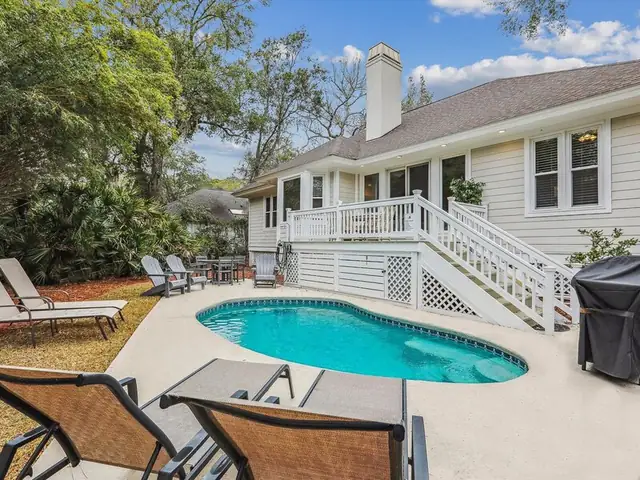 Outside of this home in Palmetto Dunes