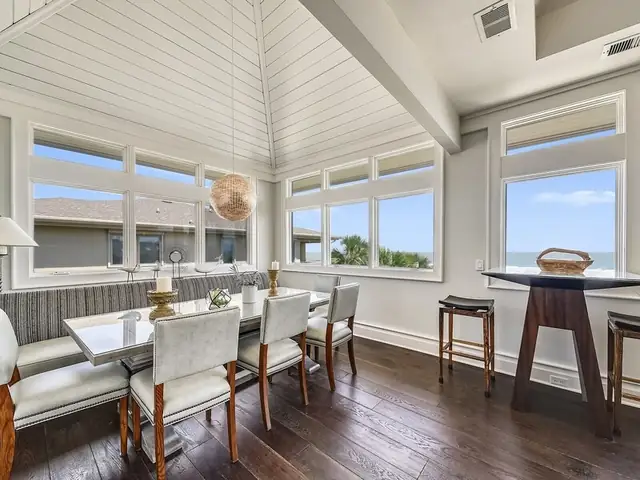 Dining area of this home in Palmetto Dunes