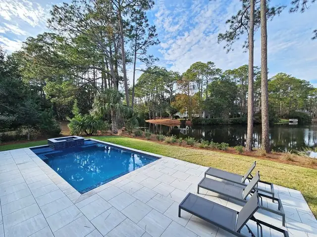 Pool of this home in Palmetto Dunes