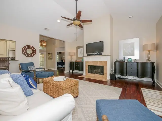 Living room of this home in Palmetto Dunes