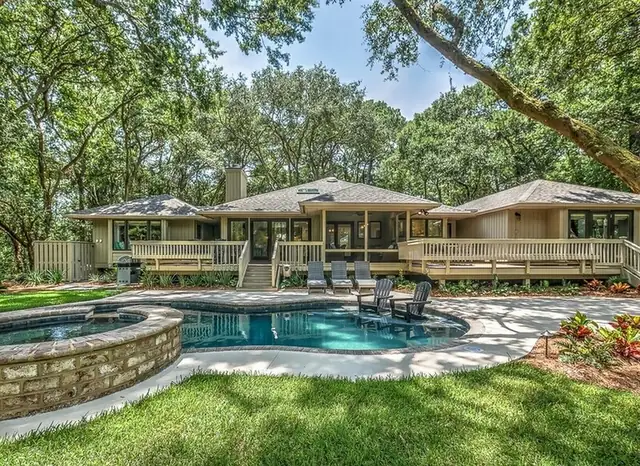 Outside of this home in Palmetto Dunes