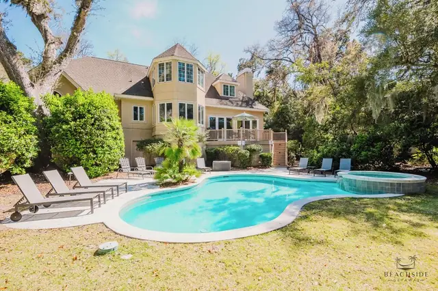 Pool of this home in Palmetto Dunes