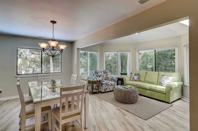 Living room of this home in Palmetto Dunes