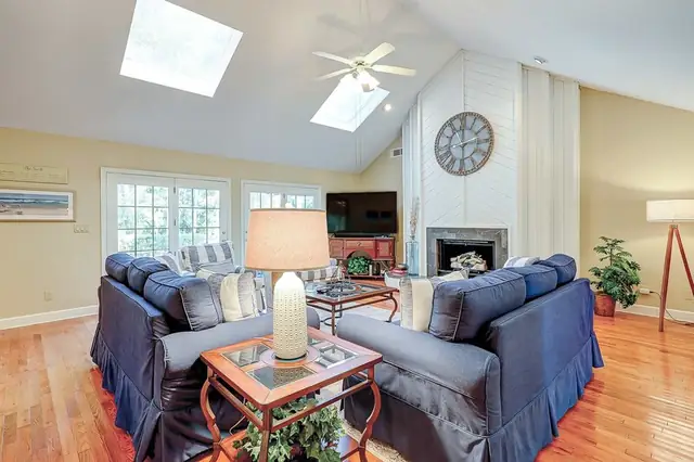 Living room of this home in Palmetto Dunes