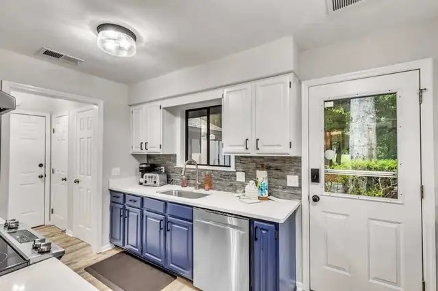 Kitchen of this home in Palmetto Dunes