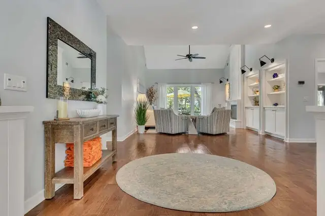 Living room of this home in Palmetto Dunes