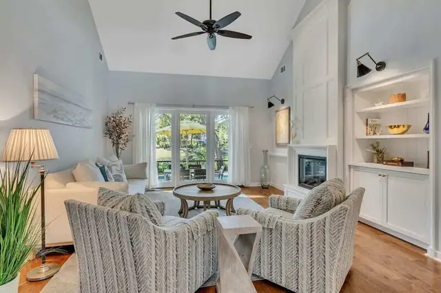 Living room of this home in Palmetto Dunes