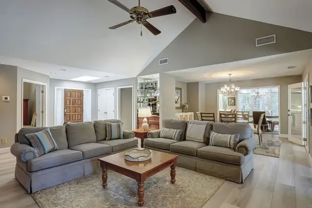 Living room of this home in Palmetto Dunes