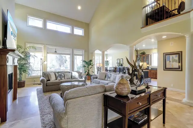 Living room of this home in Palmetto Dunes