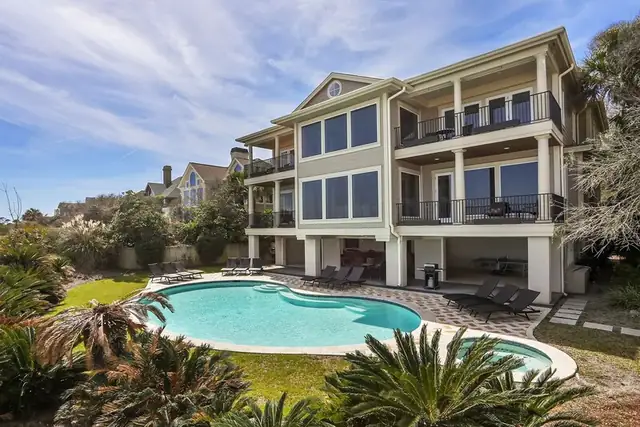 Outside of this home in Palmetto Dunes
