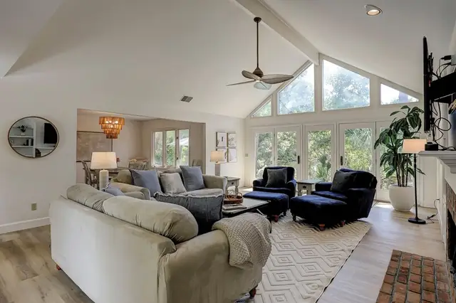 Living room of this home in Palmetto Dunes