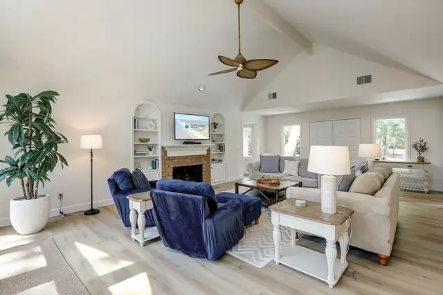 Living room of this home in Palmetto Dunes