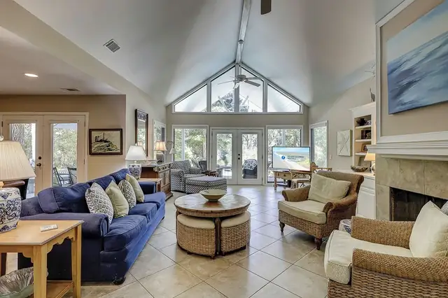 Living room of this home in Palmetto Dunes