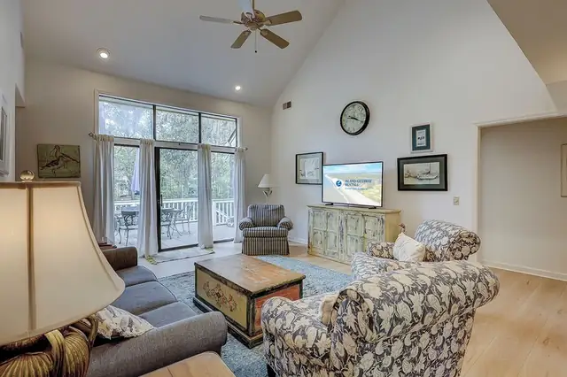 Living room of this home in Palmetto Dunes