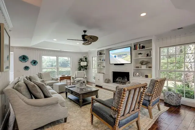 Living room of this home in Palmetto Dunes