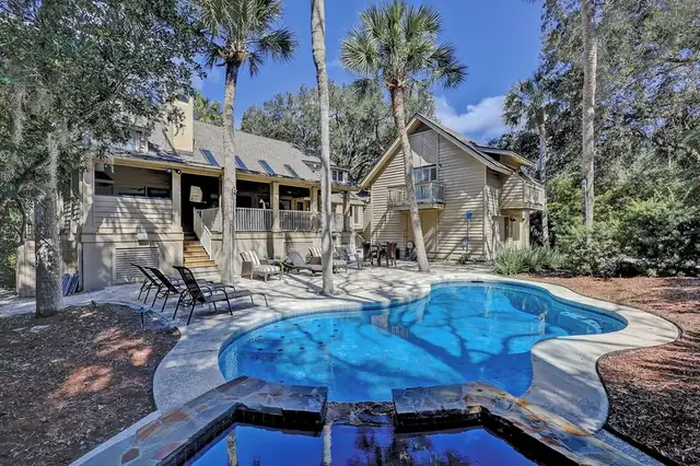Pool of this home in Palmetto Dunes