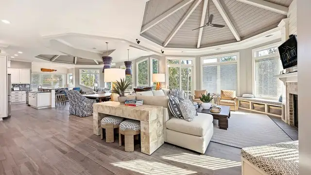 Living room of this home in Palmetto Dunes