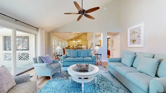 Living room of this home in Palmetto Dunes