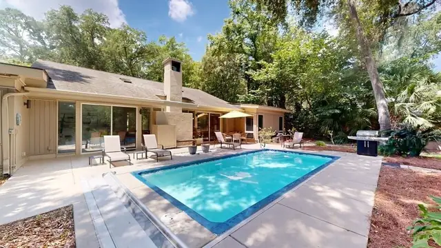 Outside of this home in Palmetto Dunes