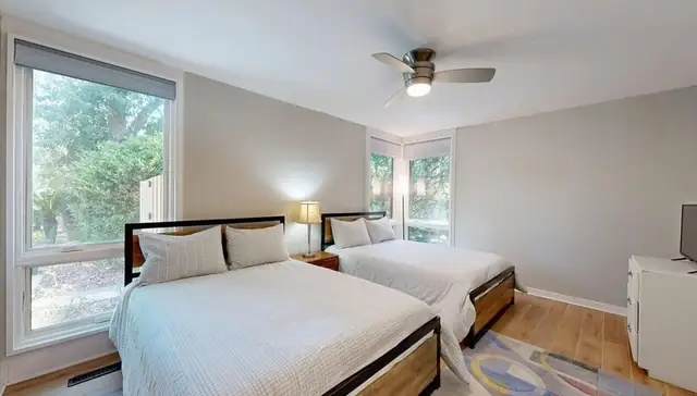 Bedroom of this home in Palmetto Dunes