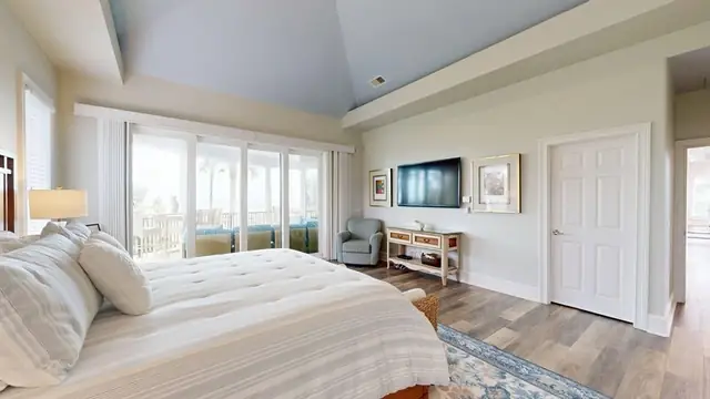 Bedroom of this home in Palmetto Dunes