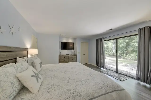 Bedroom of this home in Palmetto Dunes