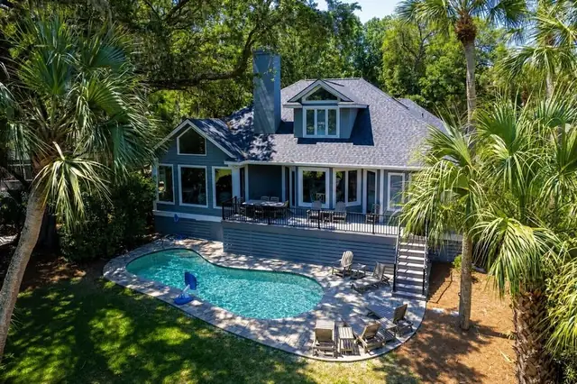 Outside of this home in Palmetto Dunes