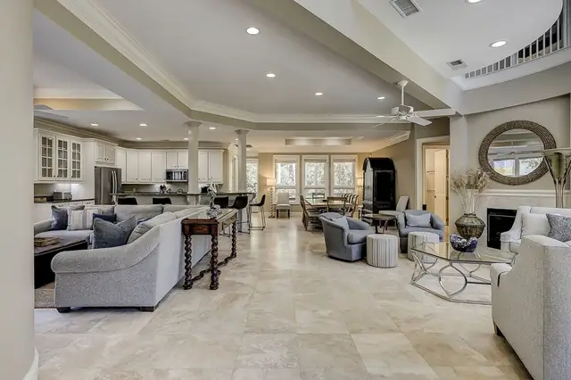 Living room of this home in Palmetto Dunes