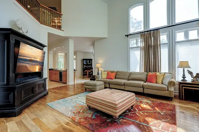 Living room of this home in Palmetto Dunes