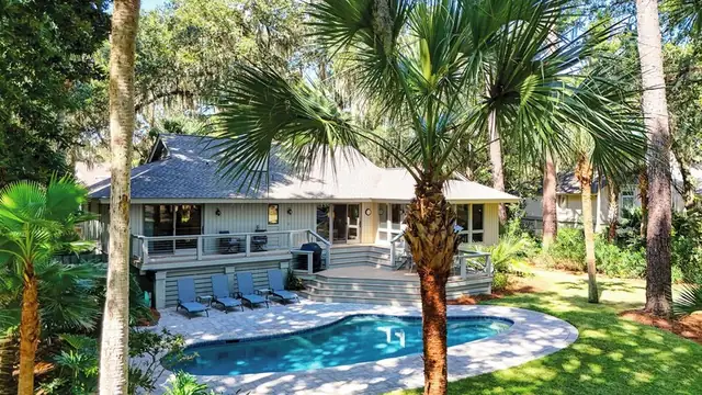 Outside of this home in Palmetto Dunes