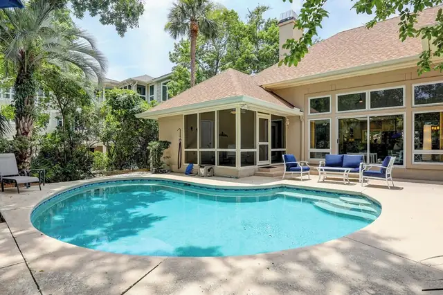 Pool of this home in Palmetto Dunes