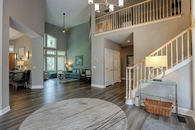 Living room of this home in Palmetto Dunes