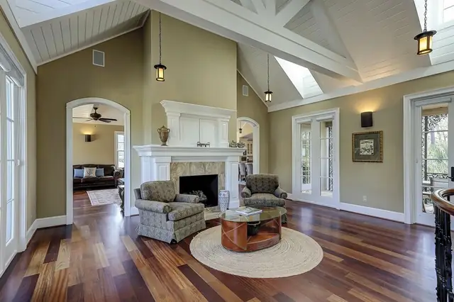 Living room of this home in Palmetto Dunes